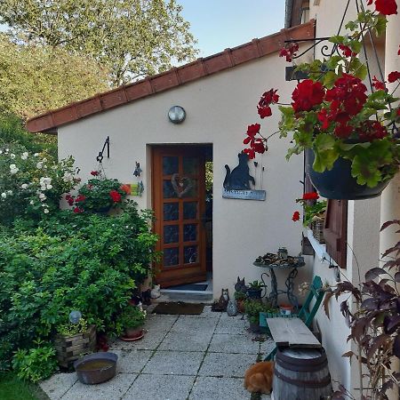 Les Alouettes B&B Hardecourt-aux-Bois Exteriör bild