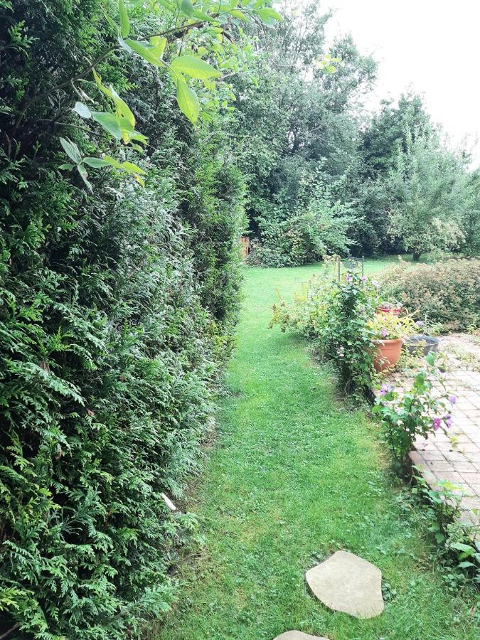 Les Alouettes B&B Hardecourt-aux-Bois Exteriör bild