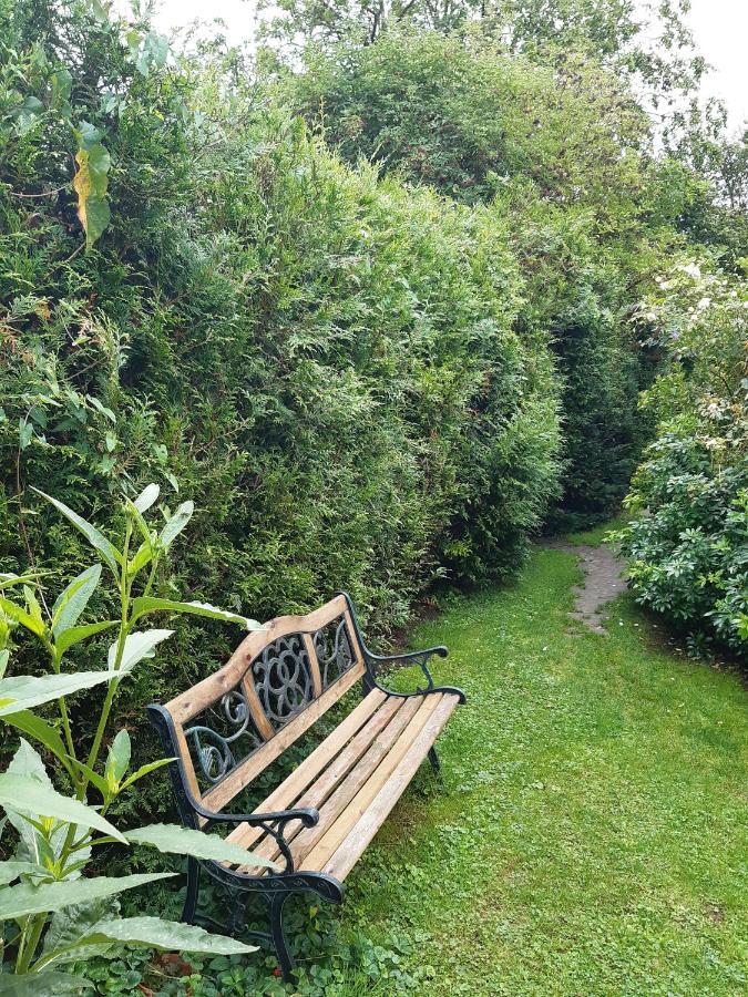 Les Alouettes B&B Hardecourt-aux-Bois Exteriör bild