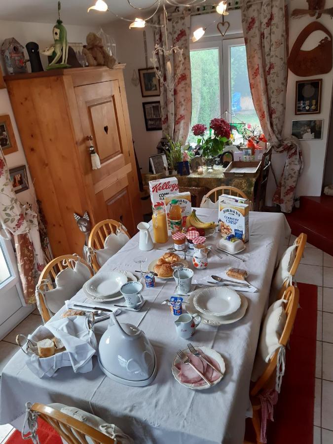 Les Alouettes B&B Hardecourt-aux-Bois Exteriör bild